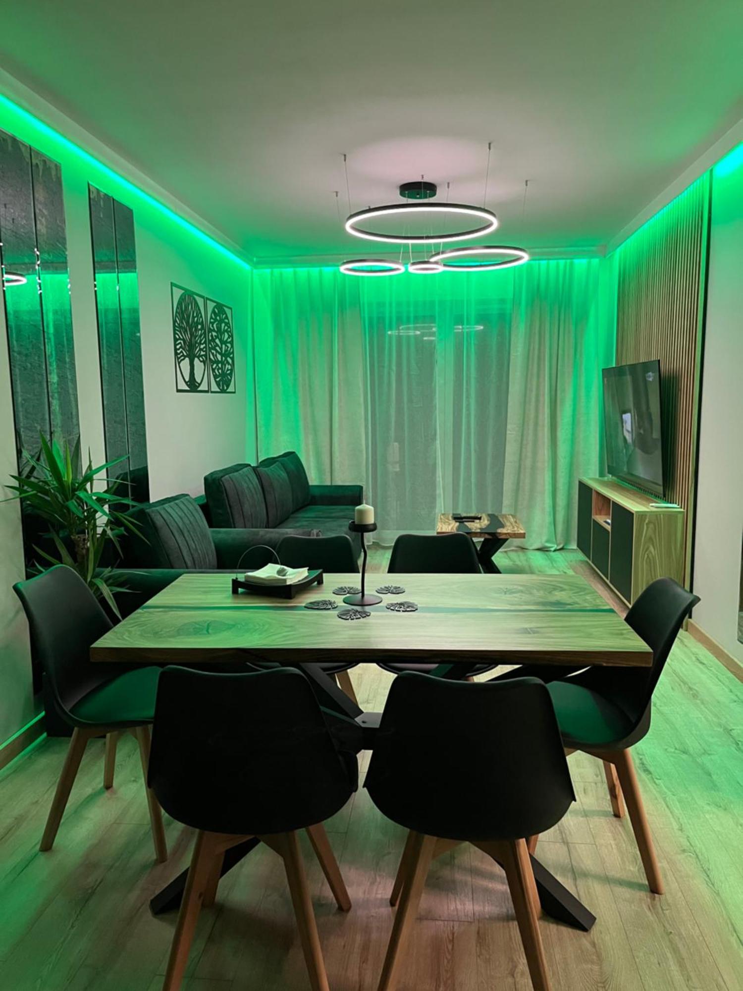 Jesionowe Apartamenty Nad Odra, Stare Miasto, Sauna W Jednym, Klimatyzacja , Garaz Podziemny 0 Zl, Odra River , Old Town, New Building, Air Conditioning, Sauna-One, Underground Garage Free วรอตซวาฟ ภายนอก รูปภาพ