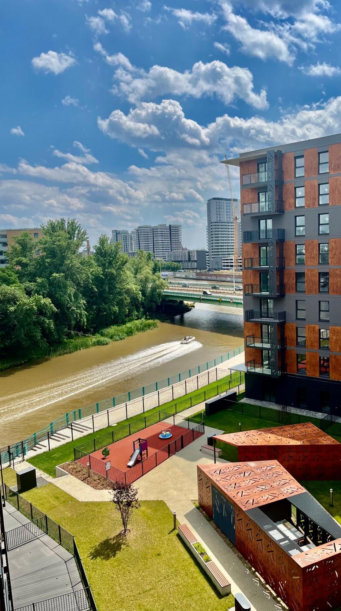 Jesionowe Apartamenty Nad Odra, Stare Miasto, Sauna W Jednym, Klimatyzacja , Garaz Podziemny 0 Zl, Odra River , Old Town, New Building, Air Conditioning, Sauna-One, Underground Garage Free วรอตซวาฟ ภายนอก รูปภาพ